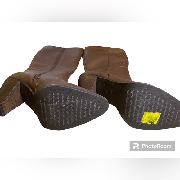 Zodiac Knee High Dion Boots, Brown, Zip up, Heeled, Size 8.5 - Picture 3 of 5